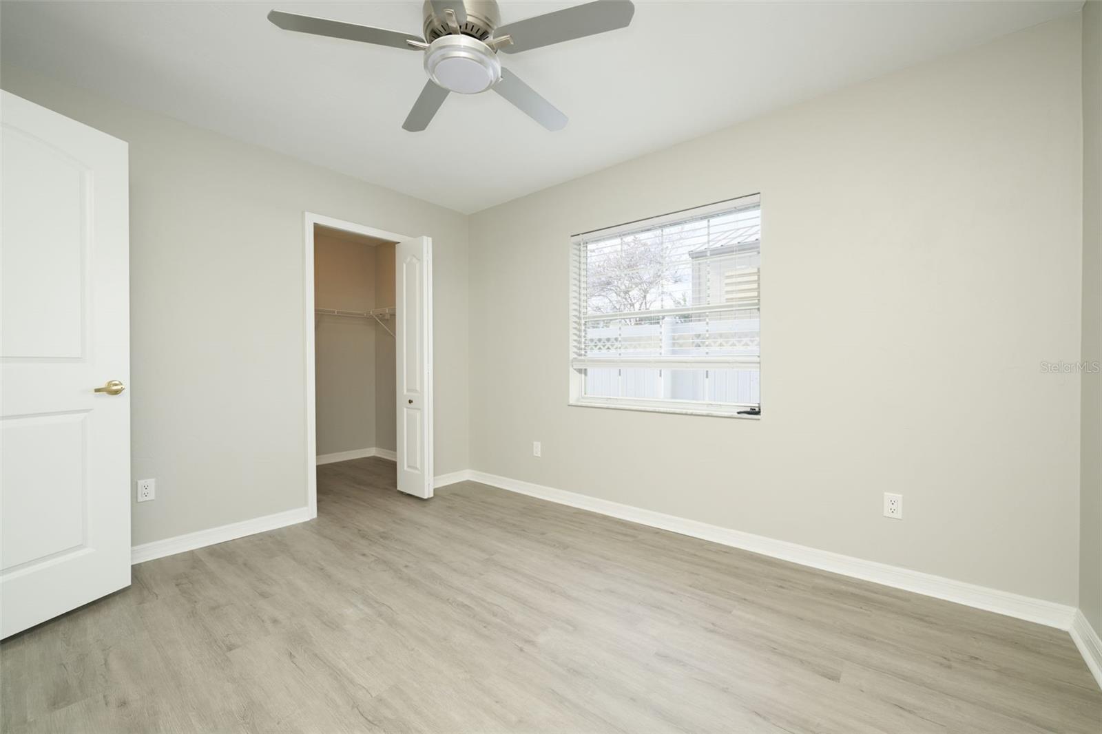 Image 16 of 43 For 133 Wood Haven Drive