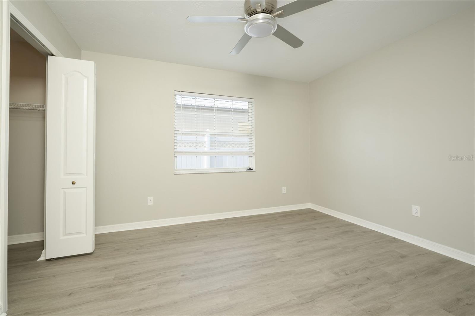 Image 17 of 43 For 133 Wood Haven Drive