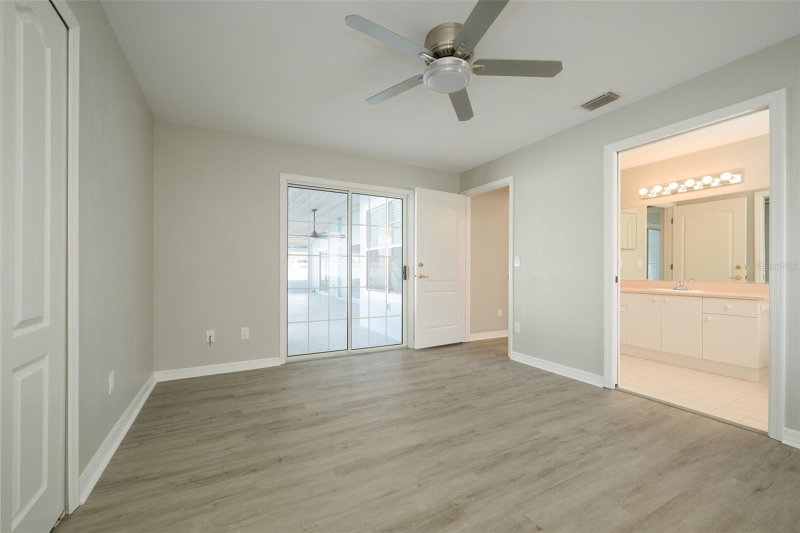 Image 20 of 43 For 133 Wood Haven Drive