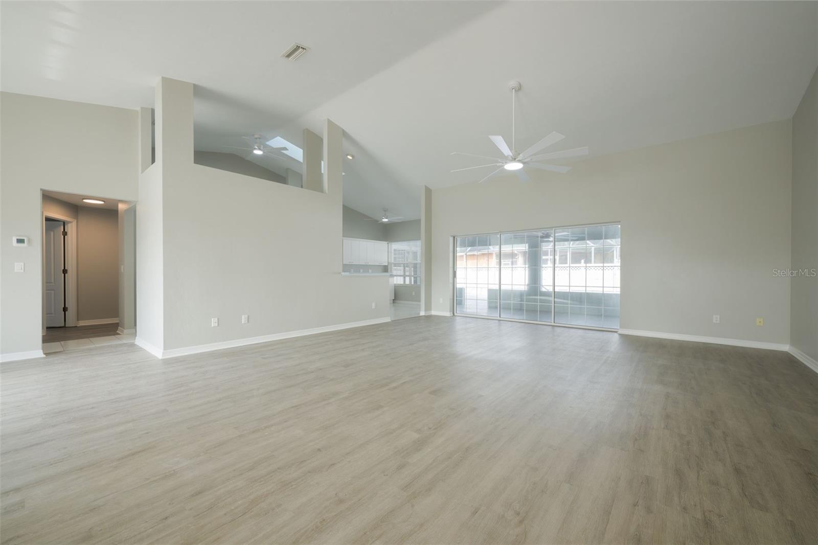 Image 6 of 43 For 133 Wood Haven Drive