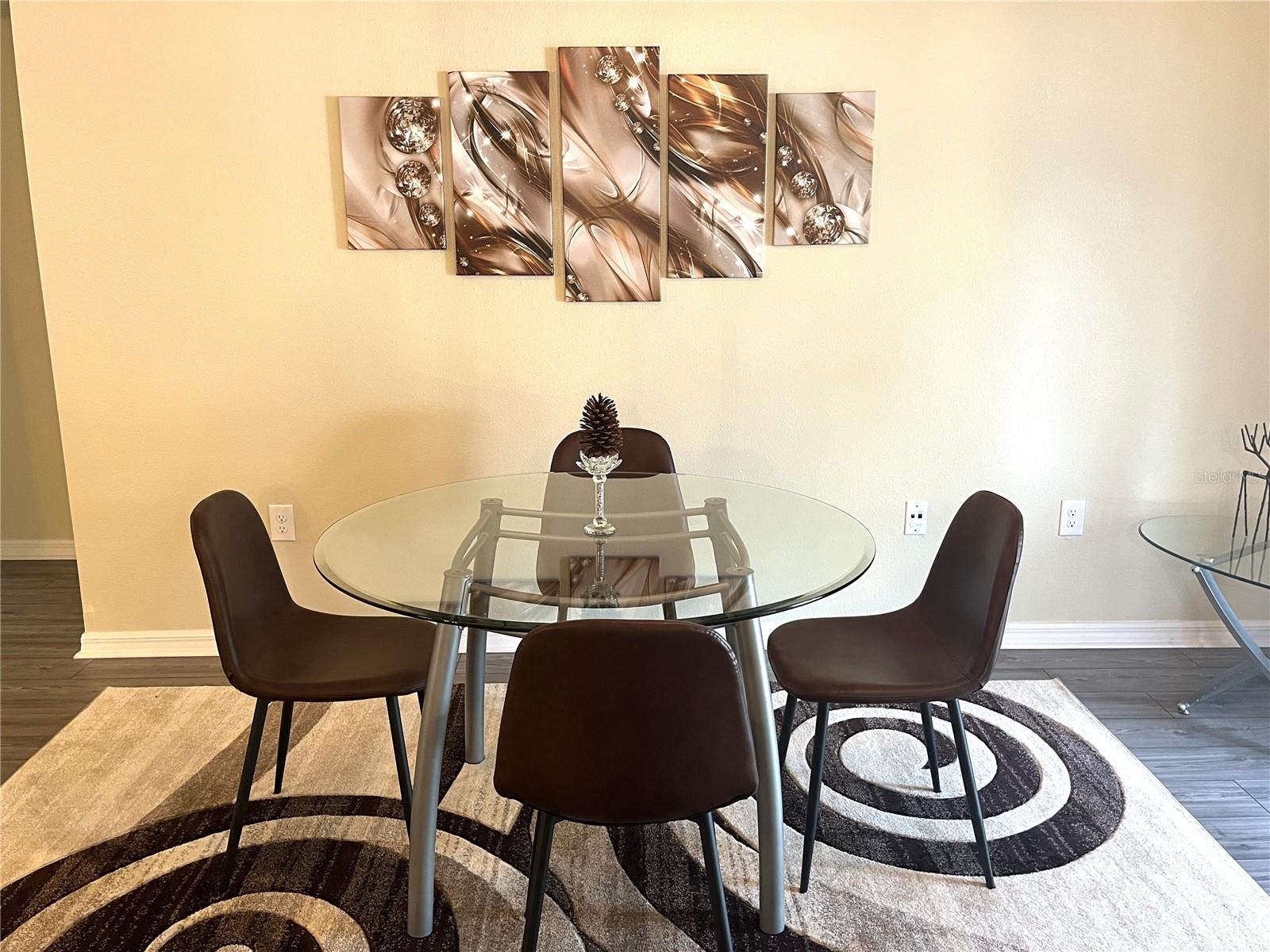 Image 6 of 28 For 37 Rickenbacker Drive