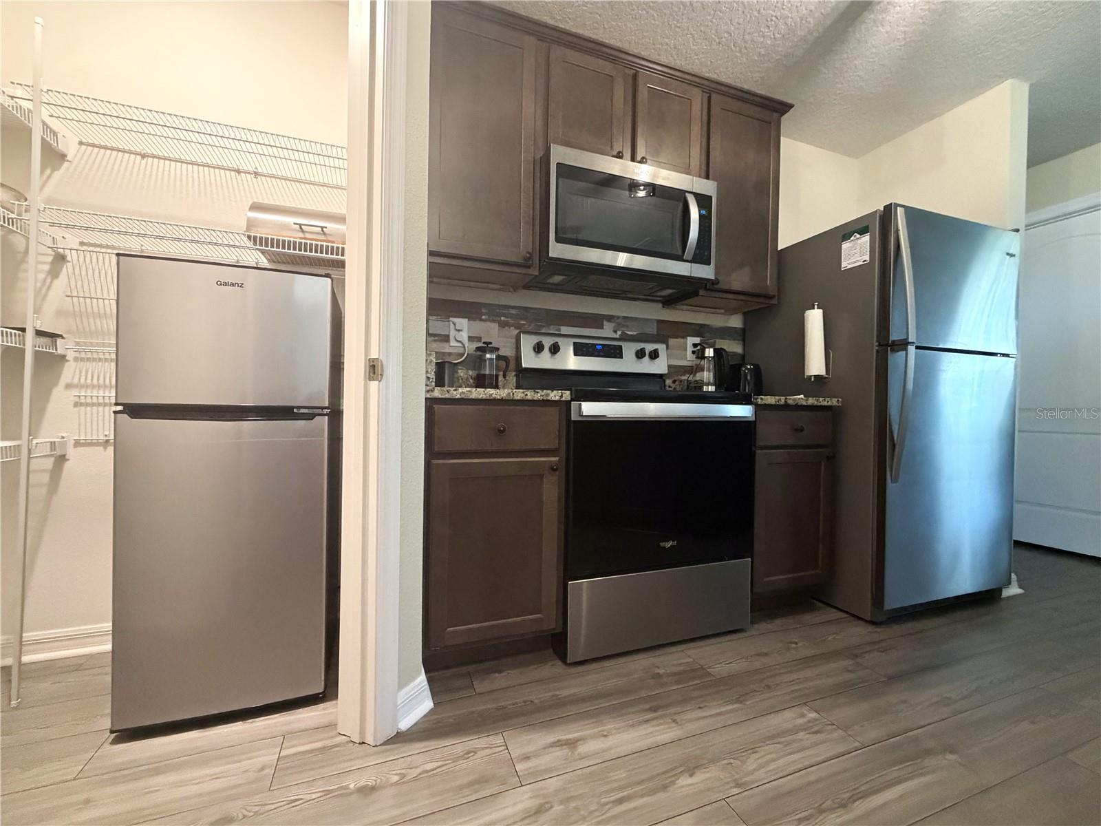 Image 9 of 28 For 37 Rickenbacker Drive