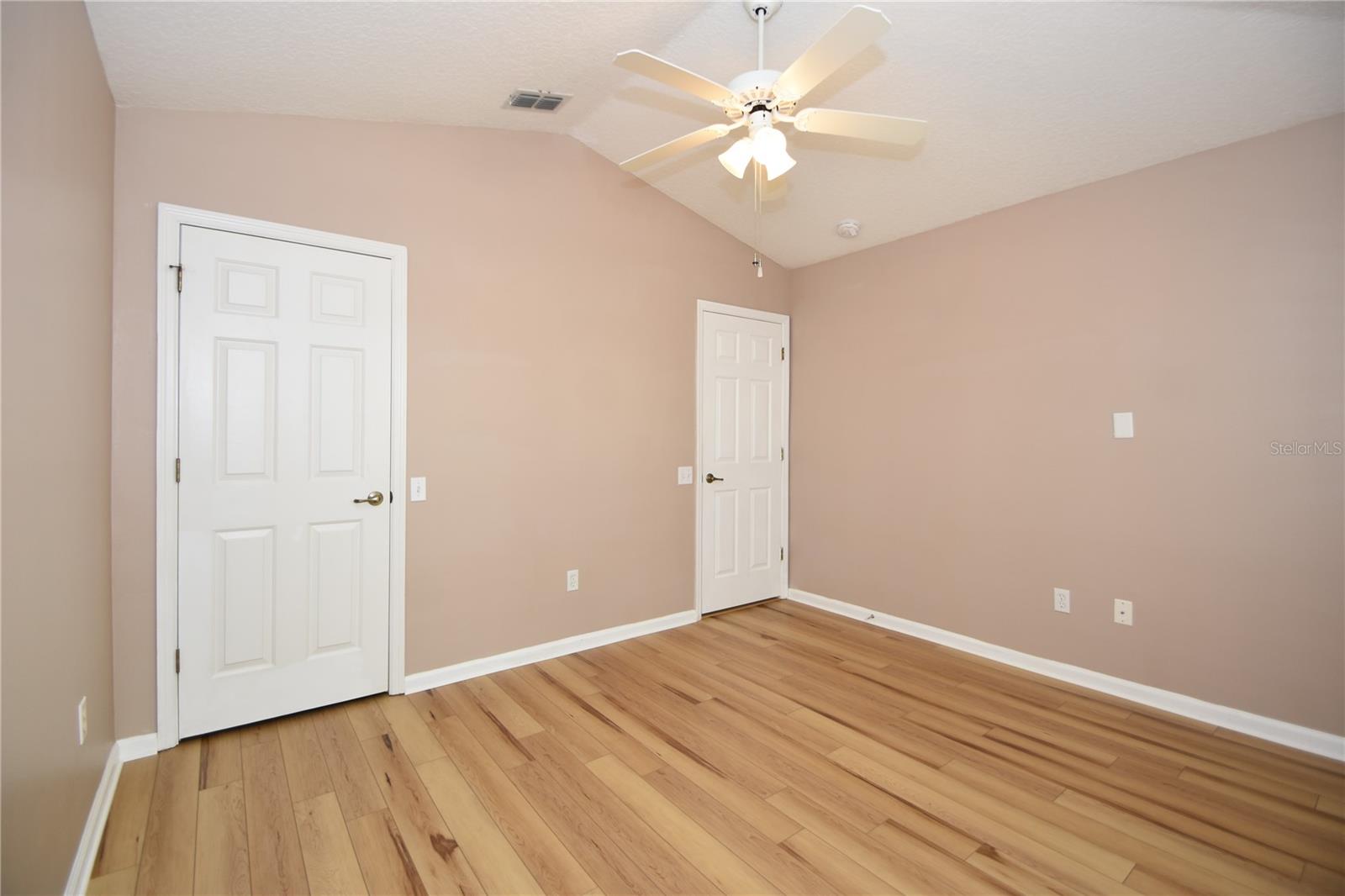 Image 22 of 38 For 11 Deerfield Court