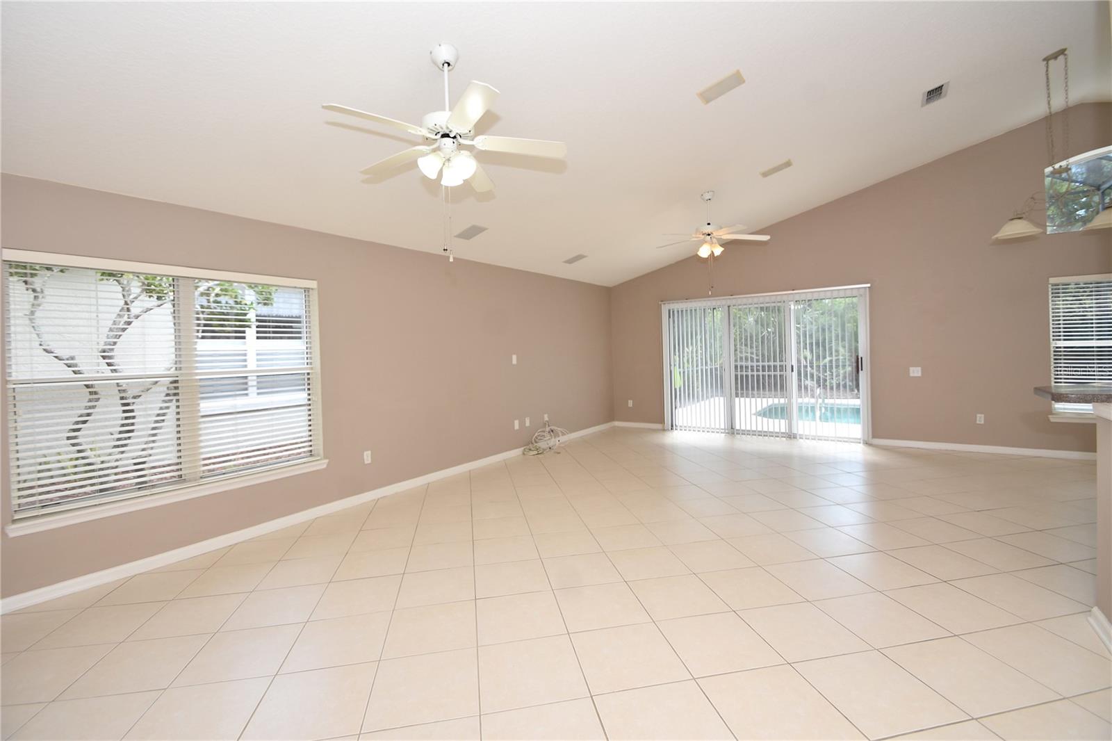 Image 4 of 38 For 11 Deerfield Court