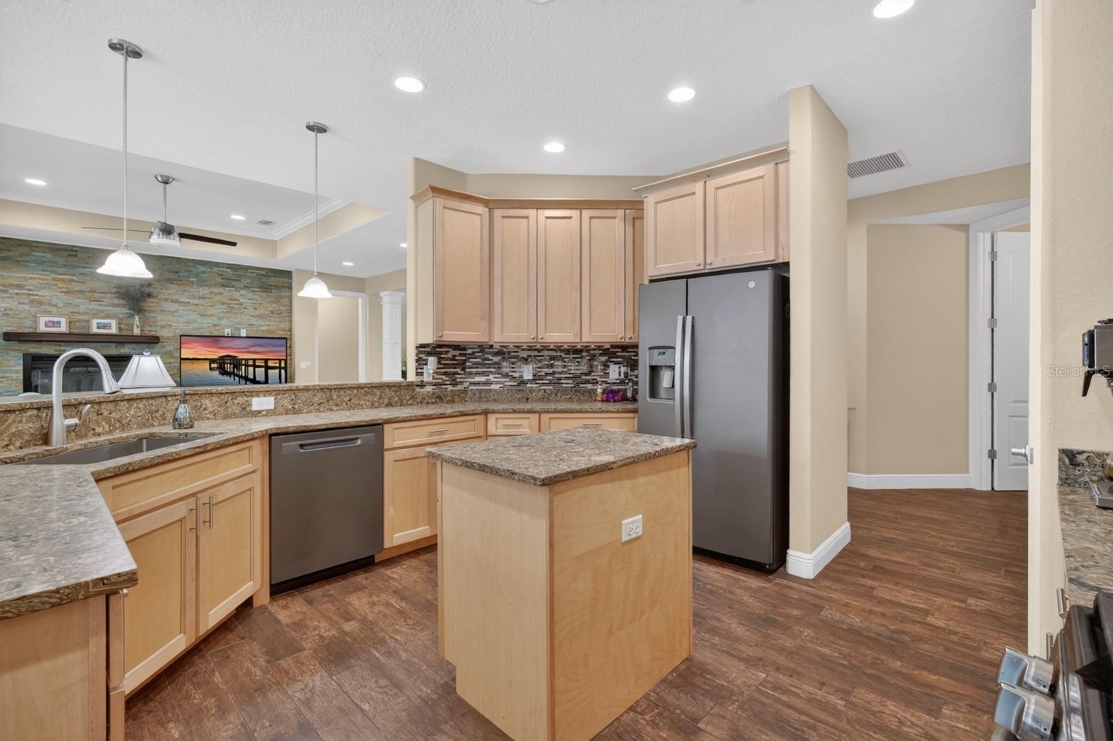 Image 20 of 76 For 1806 Glenwood Oaks Lane