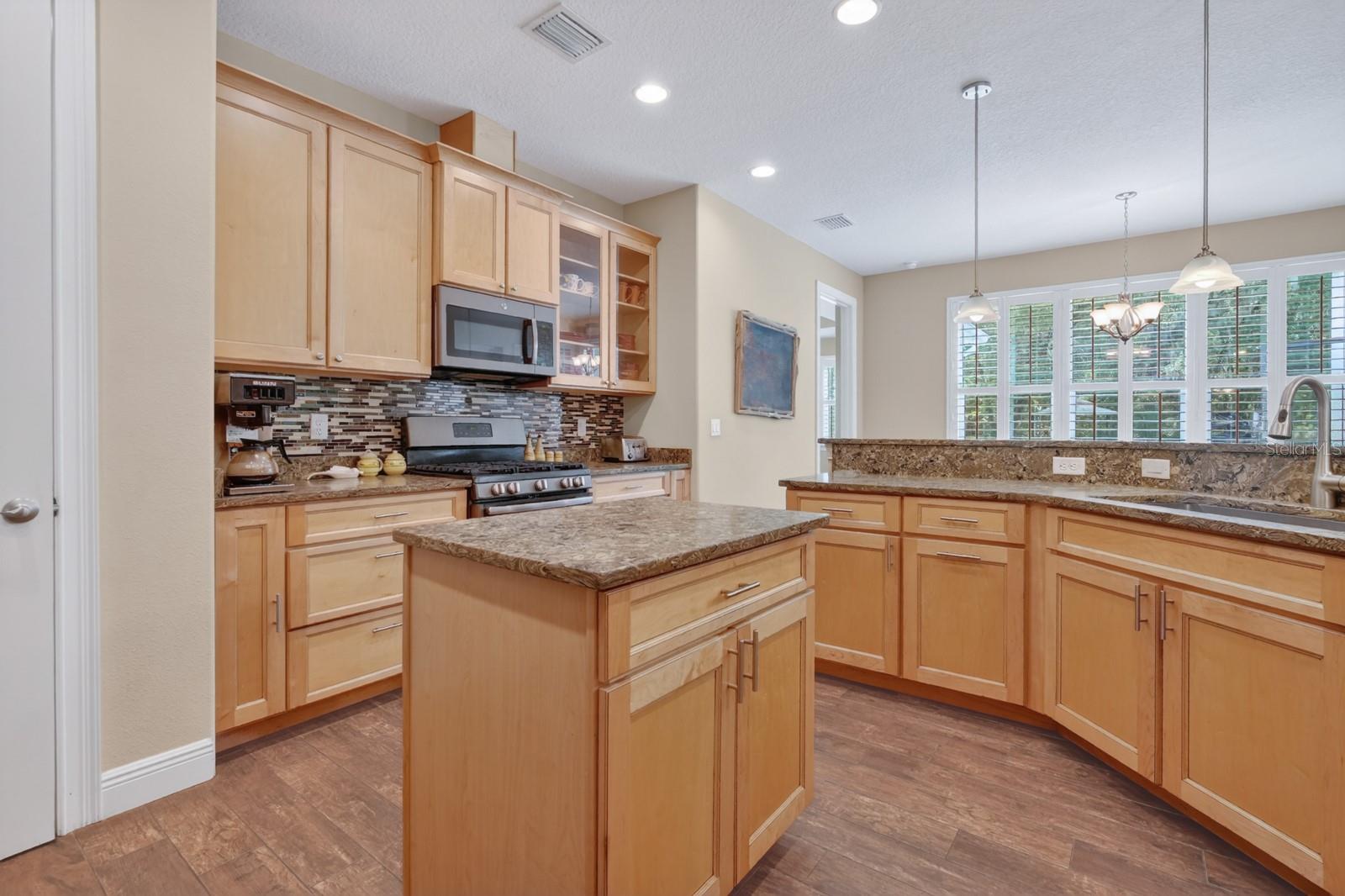 Image 21 of 76 For 1806 Glenwood Oaks Lane