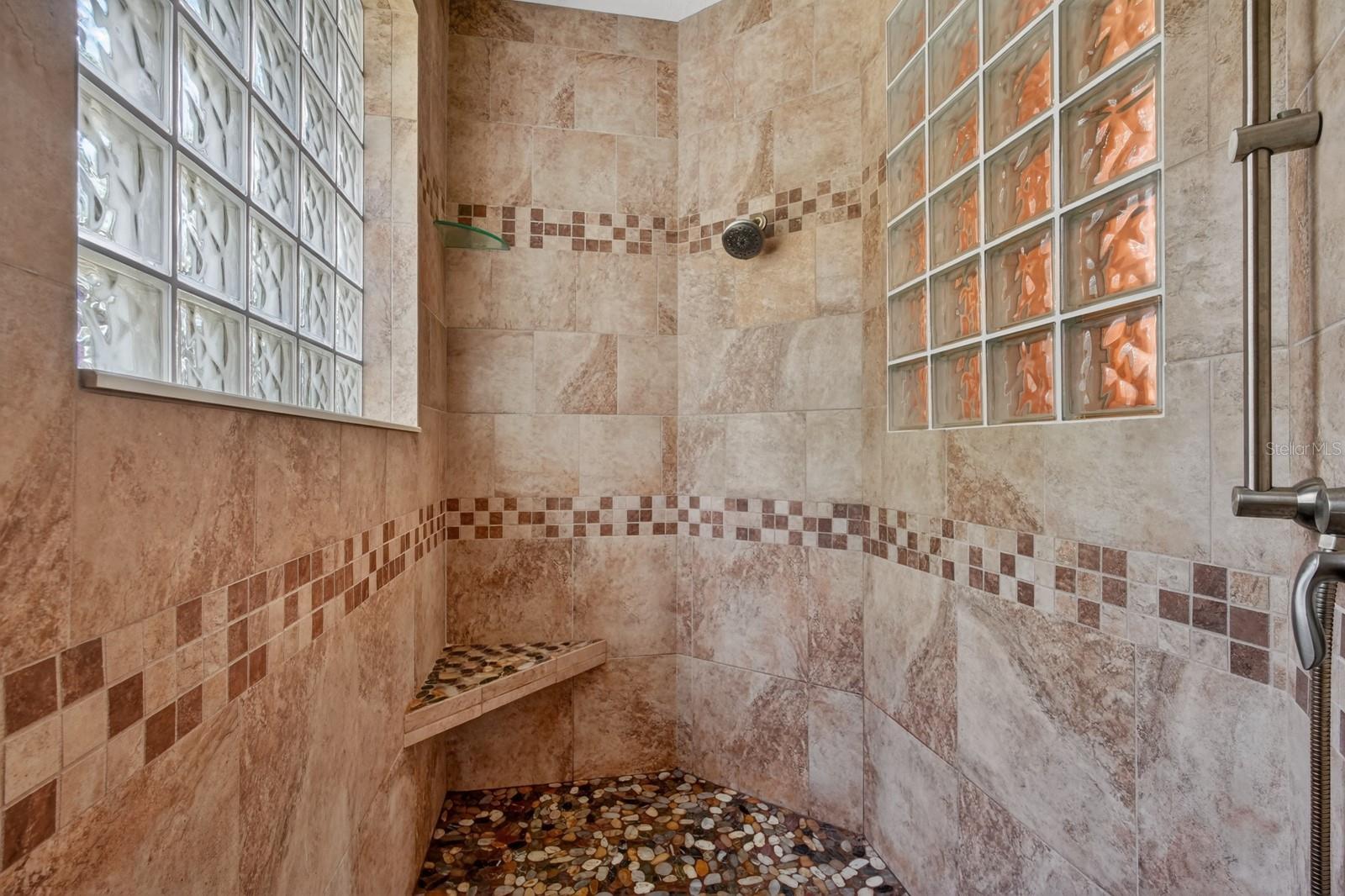 Image 28 of 76 For 1806 Glenwood Oaks Lane