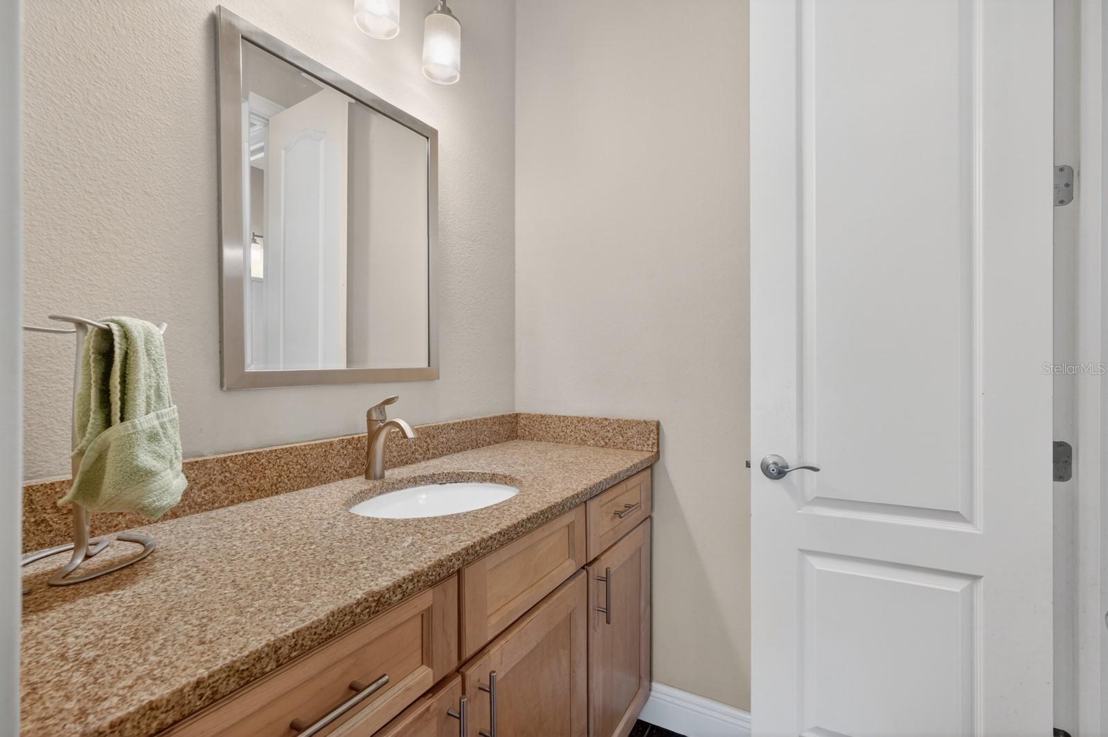 Image 33 of 76 For 1806 Glenwood Oaks Lane