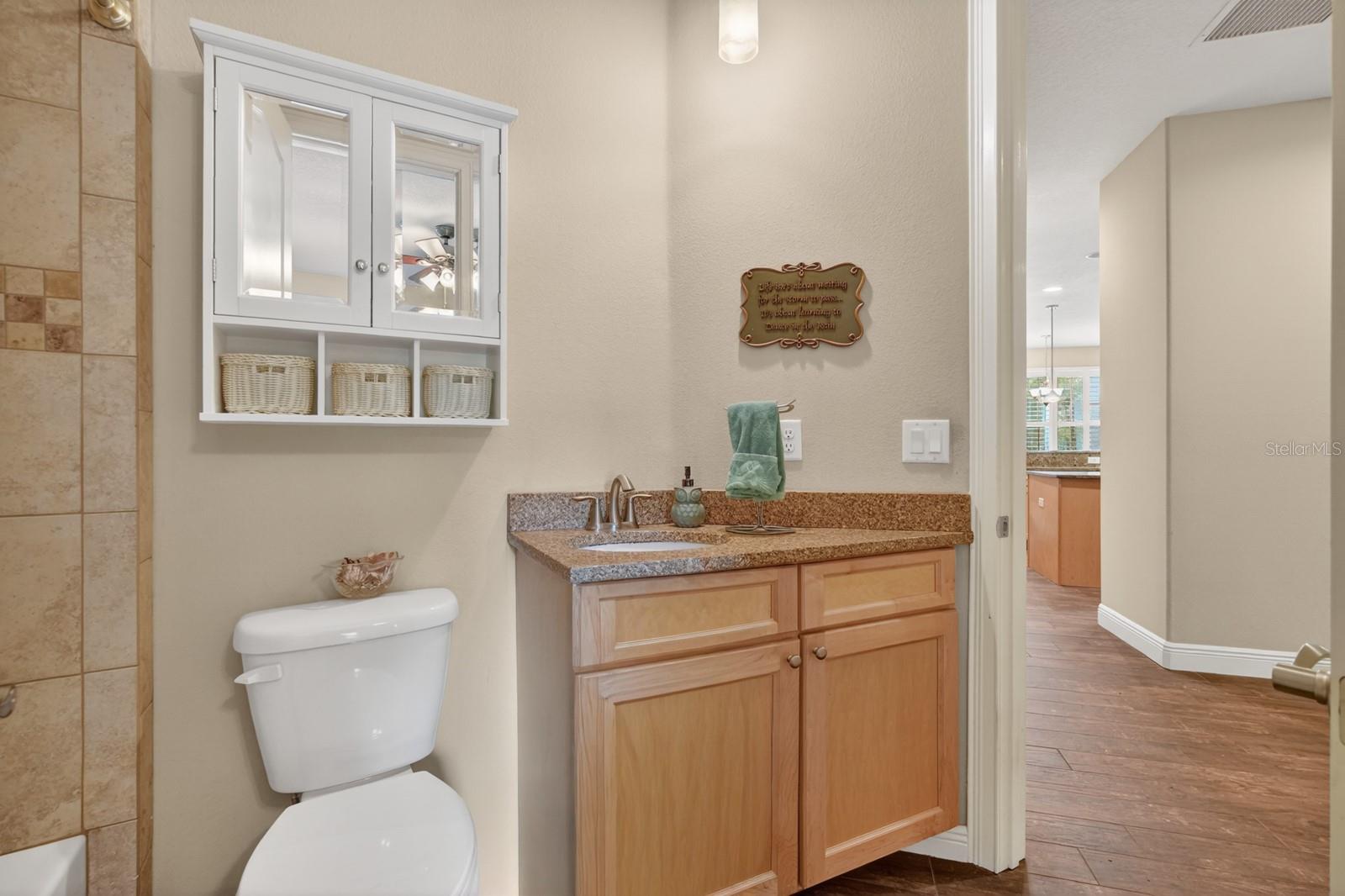 Image 38 of 76 For 1806 Glenwood Oaks Lane