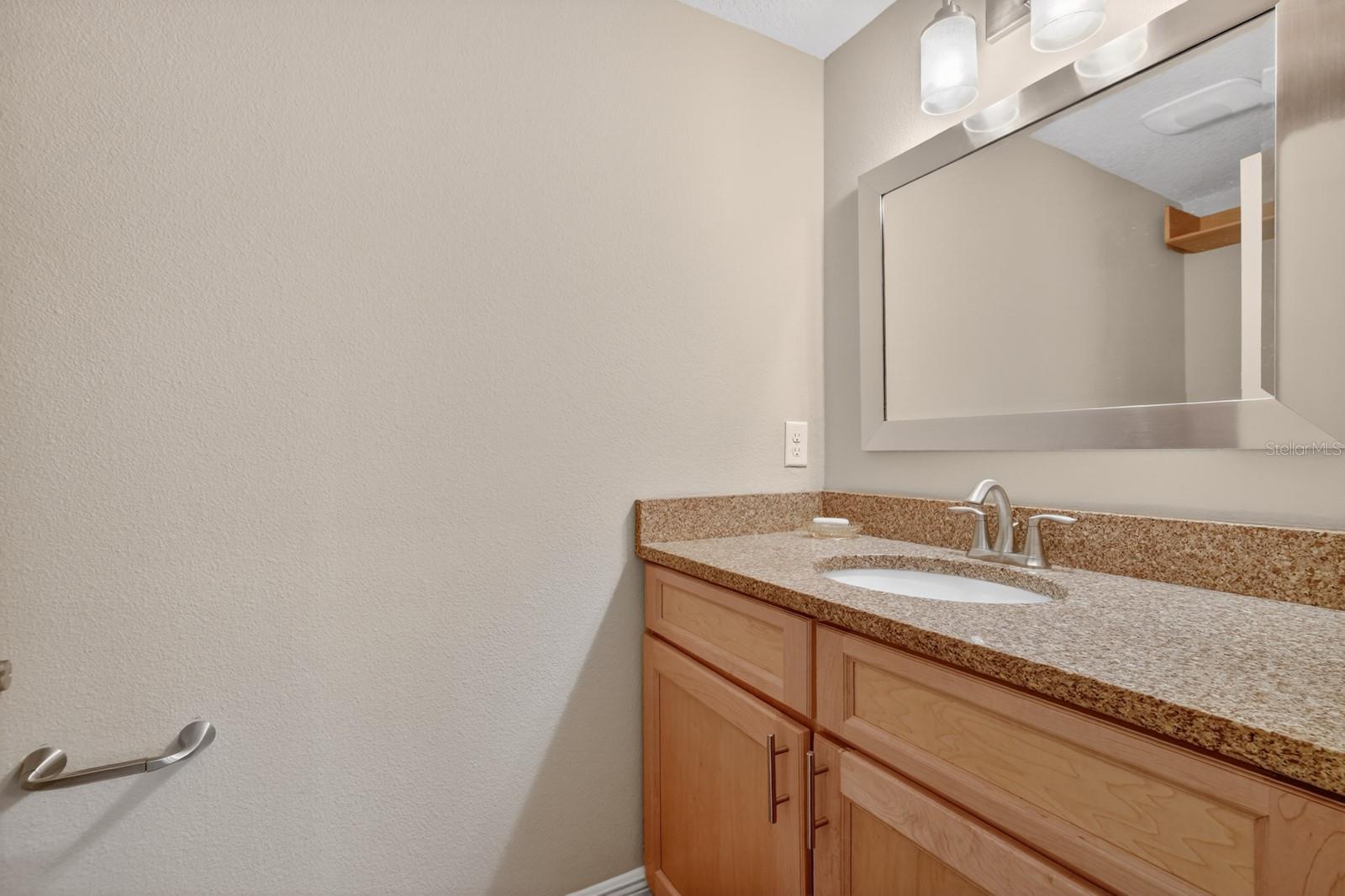 Image 42 of 76 For 1806 Glenwood Oaks Lane