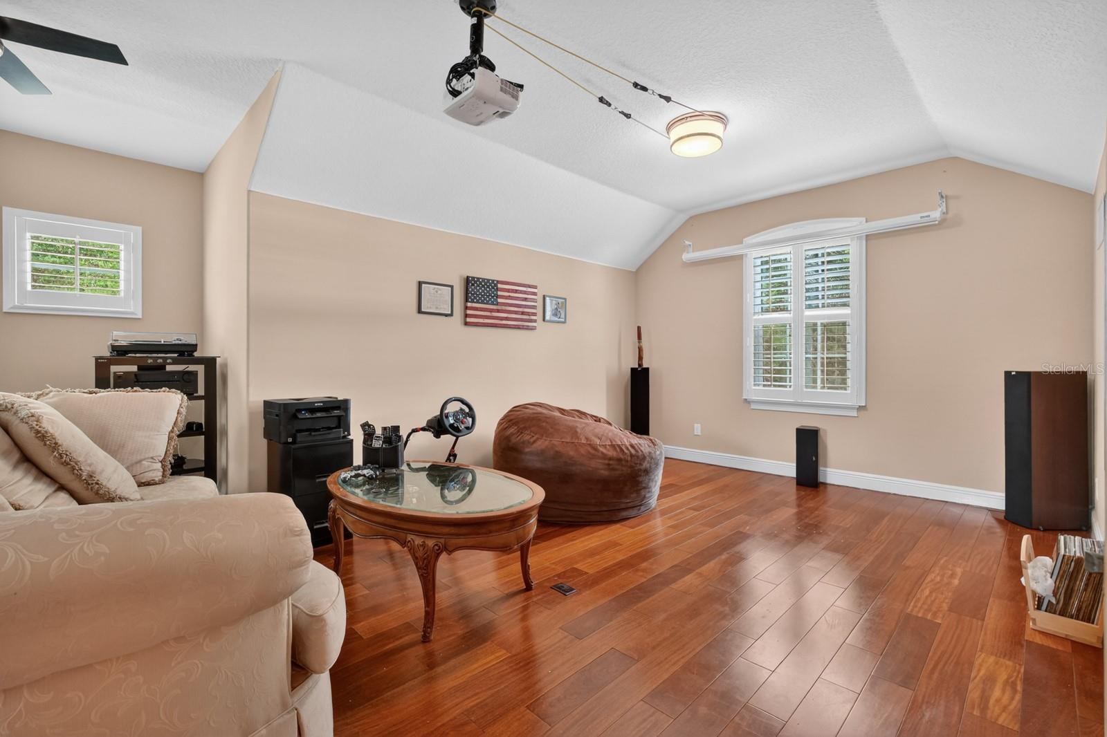 Image 46 of 76 For 1806 Glenwood Oaks Lane