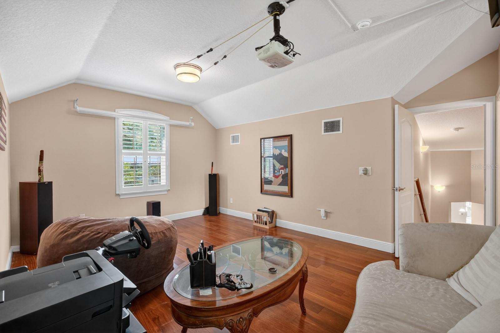 Image 49 of 76 For 1806 Glenwood Oaks Lane