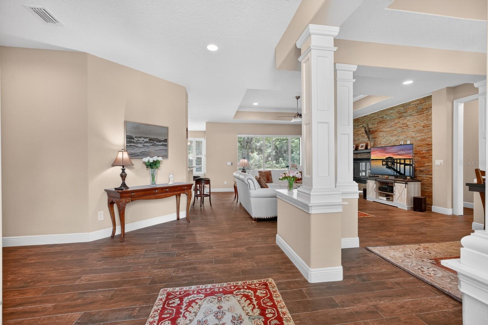 Image 8 of 76 For 1806 Glenwood Oaks Lane