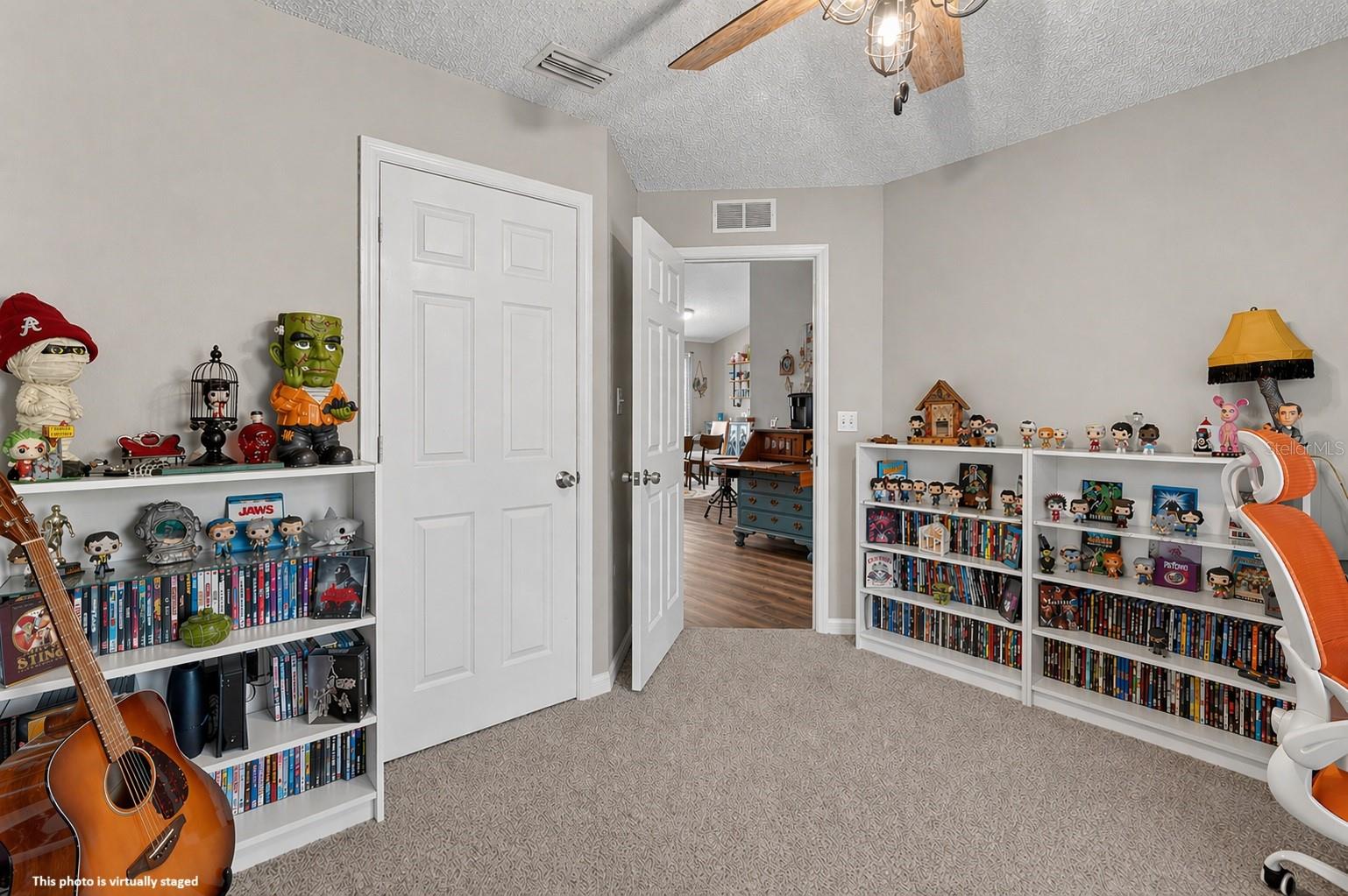 Image 25 of 39 For 27 Lyndenhurst Lane