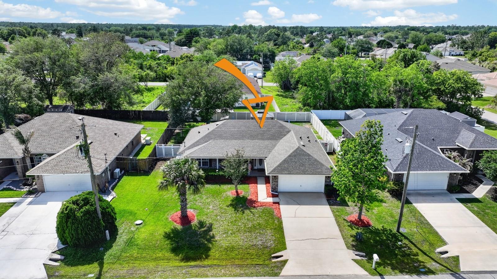 Image 36 of 39 For 27 Lyndenhurst Lane