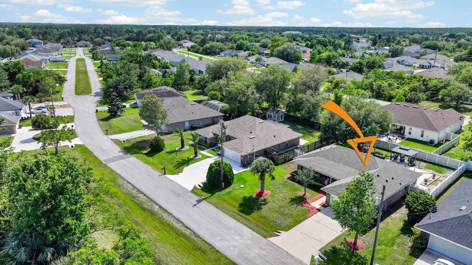 Image 37 of 39 For 27 Lyndenhurst Lane