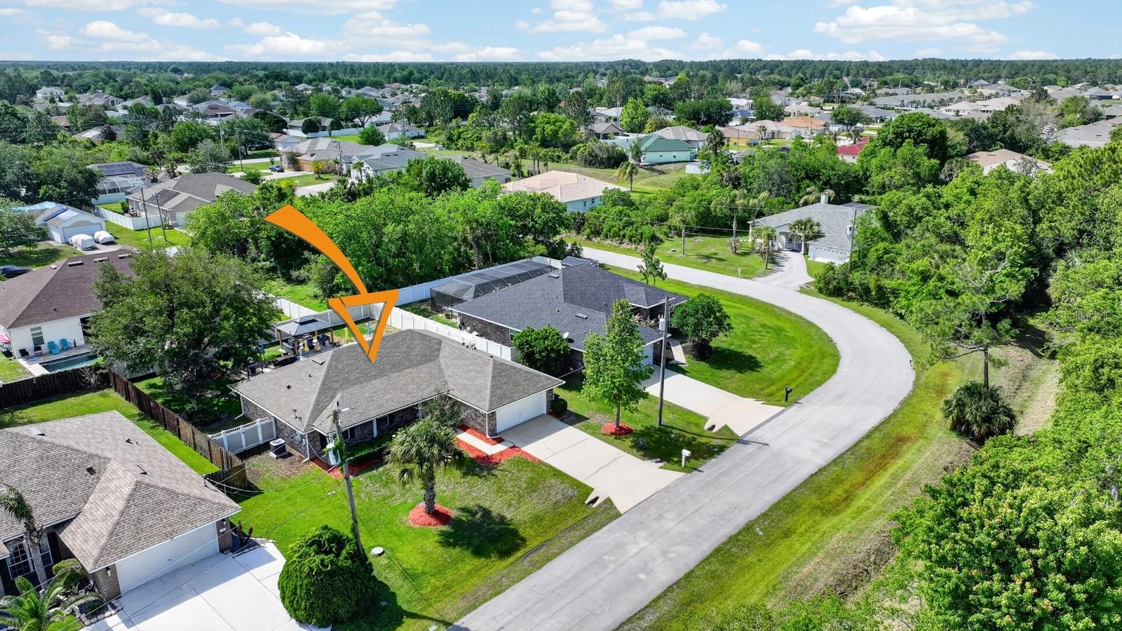 Image 38 of 39 For 27 Lyndenhurst Lane