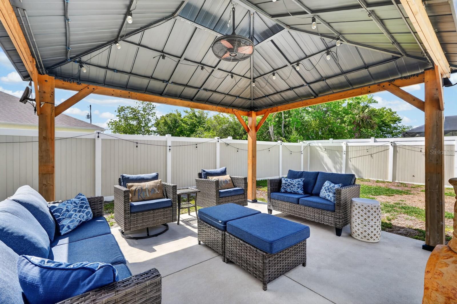 Image 4 of 39 For 27 Lyndenhurst Lane