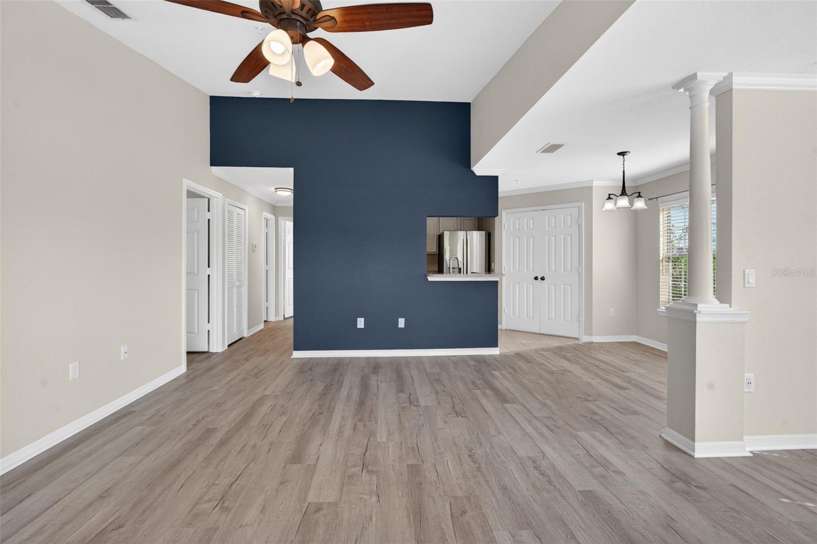 Image 11 of 78 For 7800 Point Meadows Drive 1338