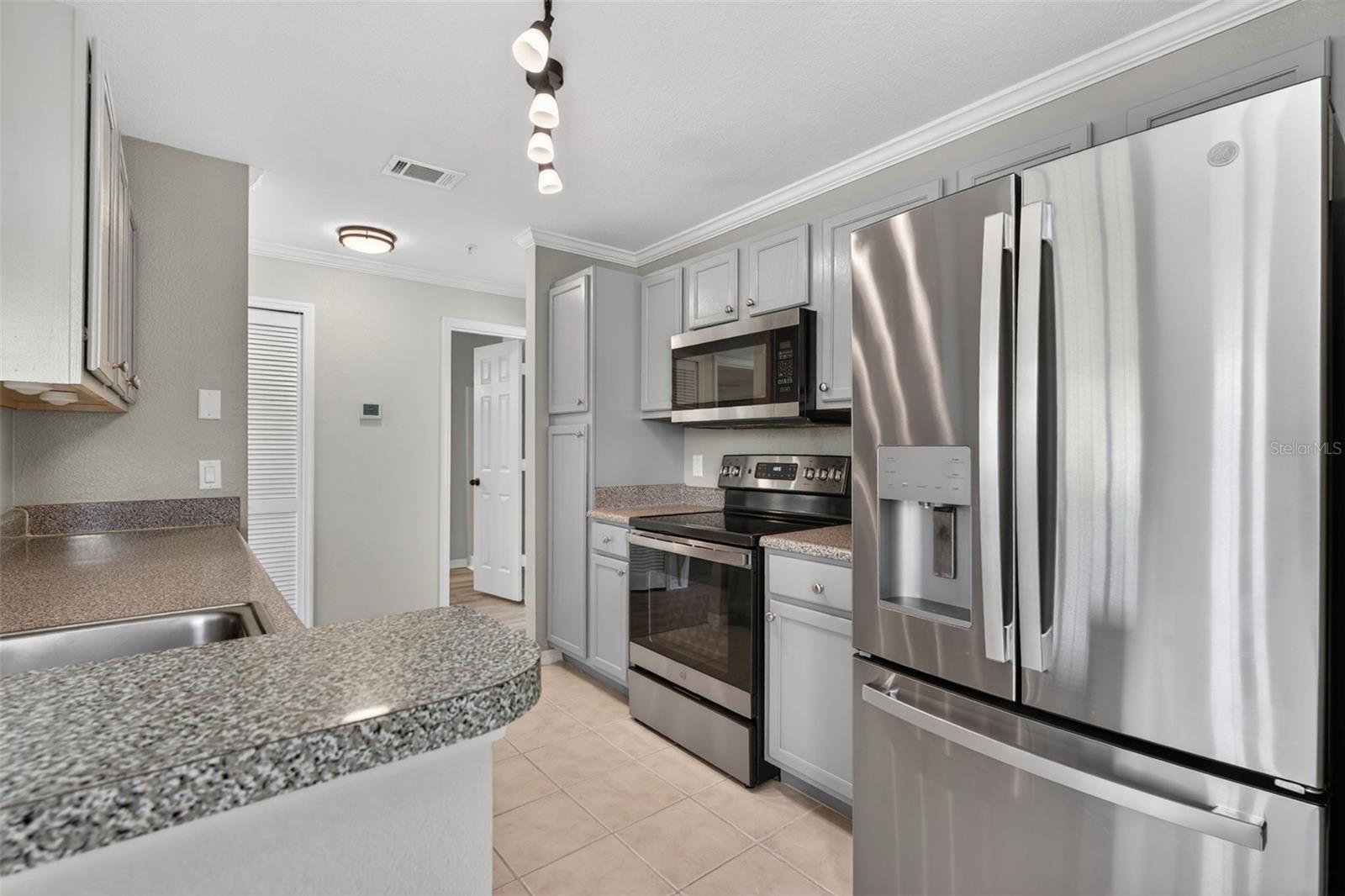 Image 16 of 78 For 7800 Point Meadows Drive 1338