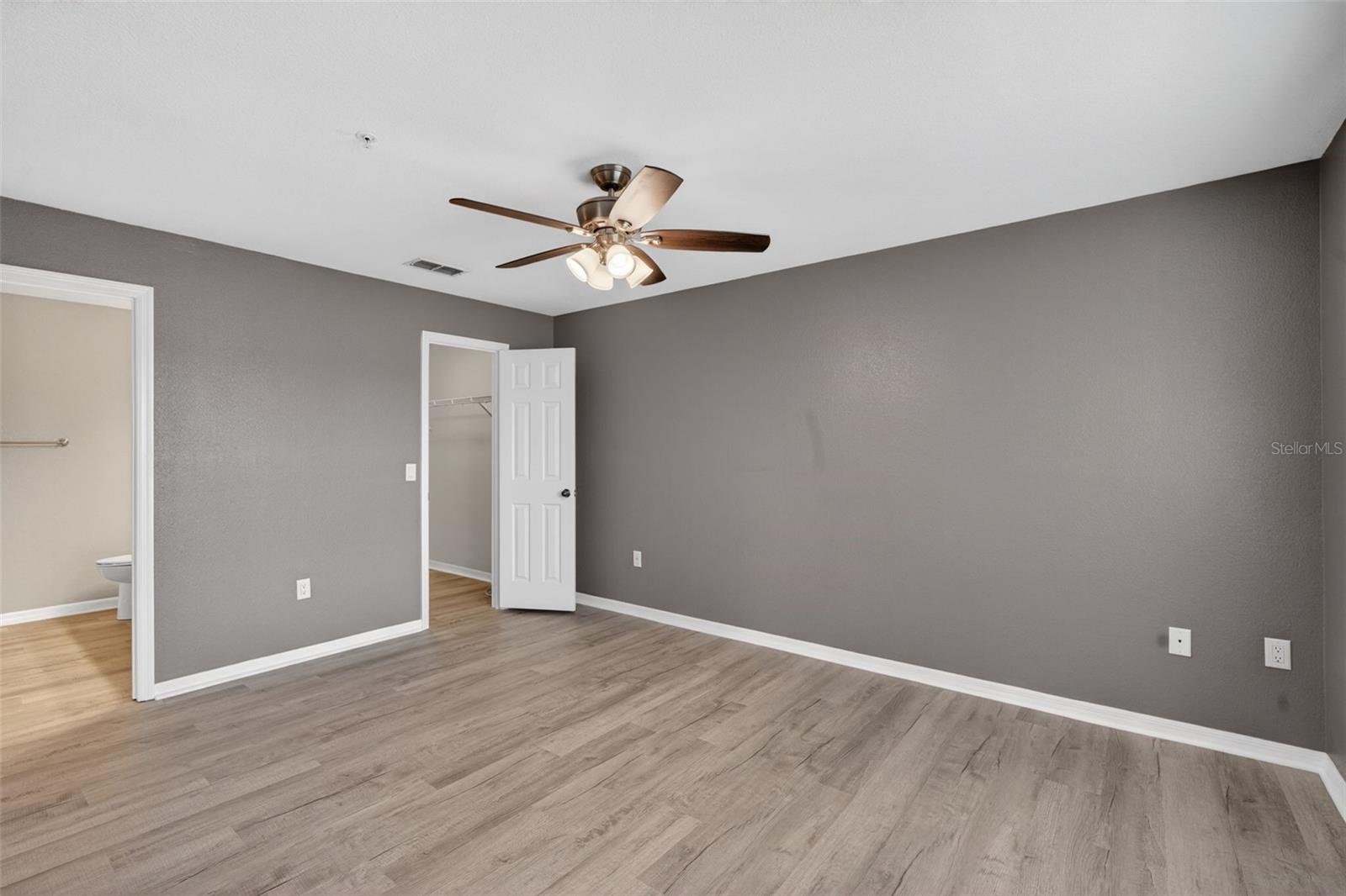 Image 24 of 78 For 7800 Point Meadows Drive 1338