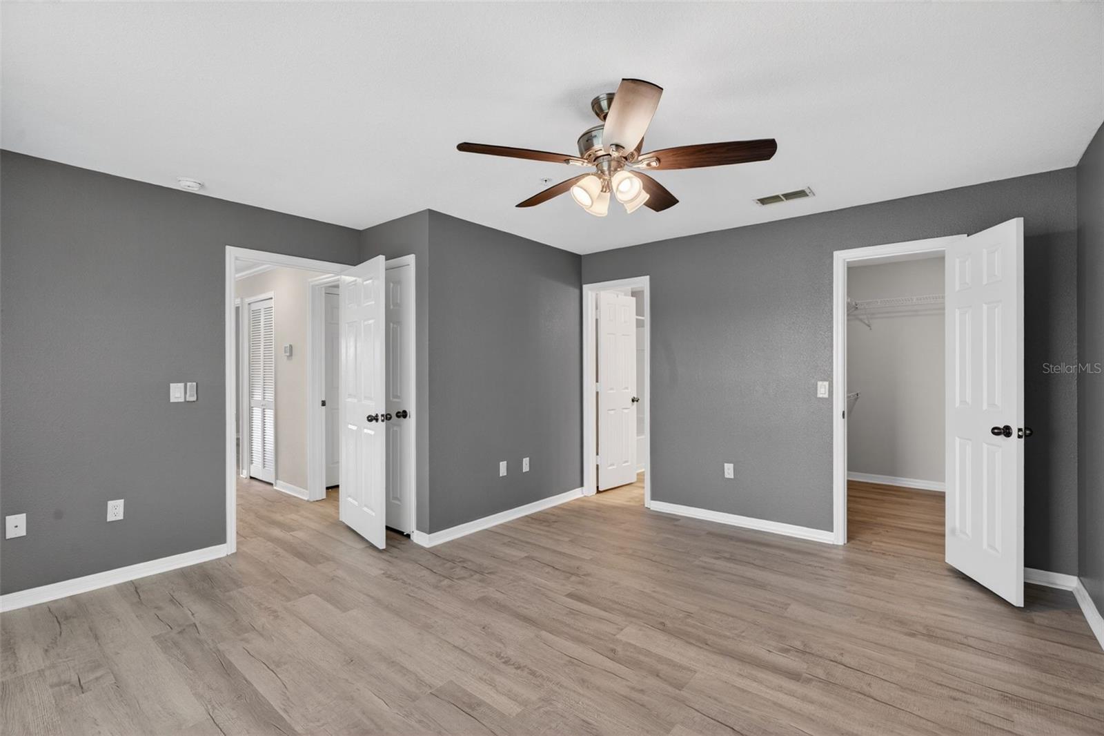 Image 25 of 78 For 7800 Point Meadows Drive 1338