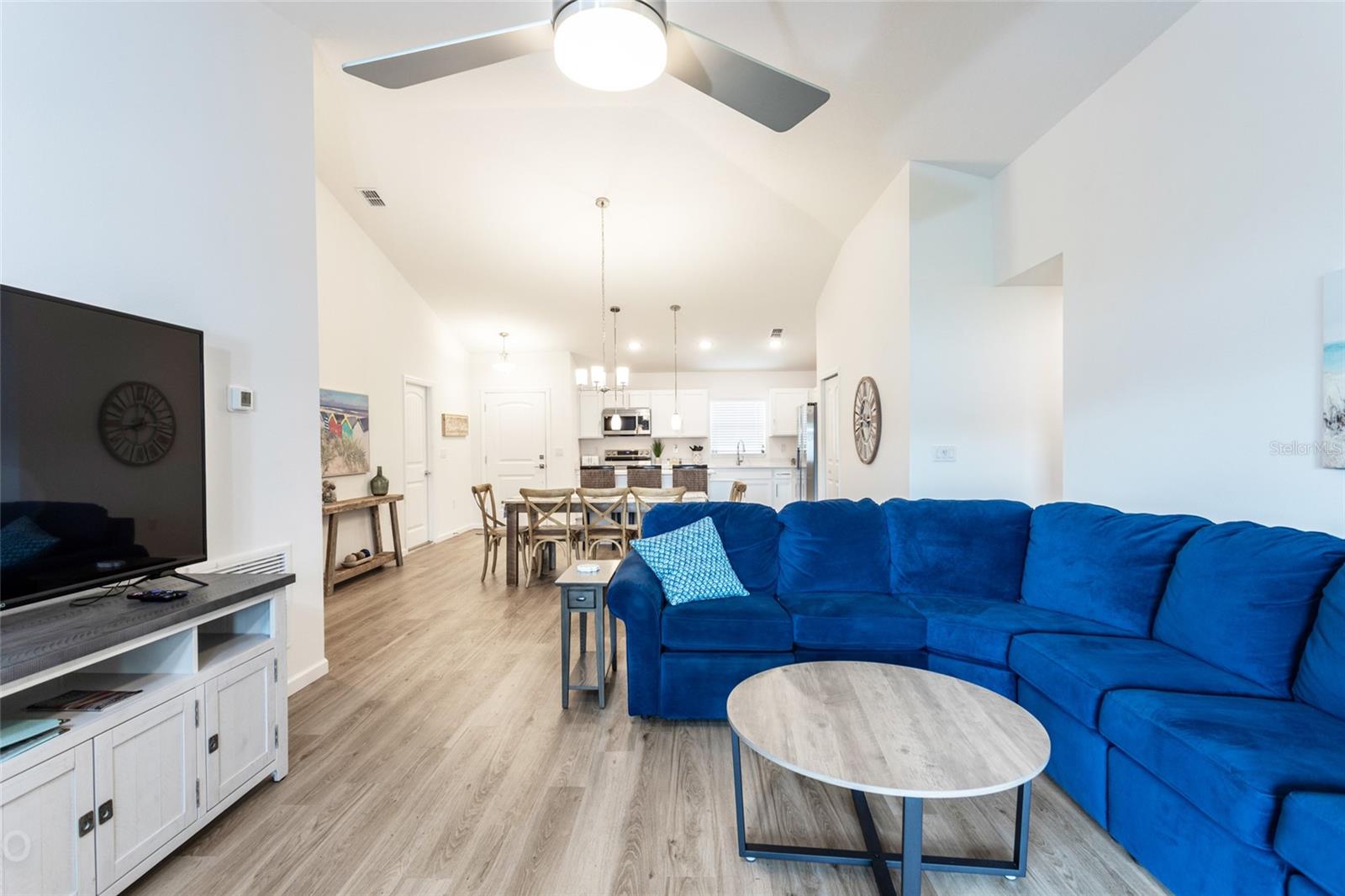 Image 12 of 31 For 43 Freeland Lane