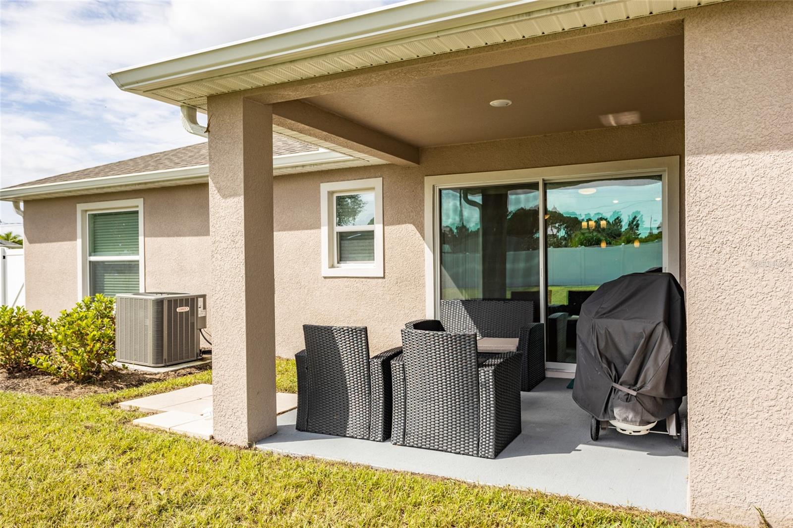 Image 16 of 31 For 43 Freeland Lane