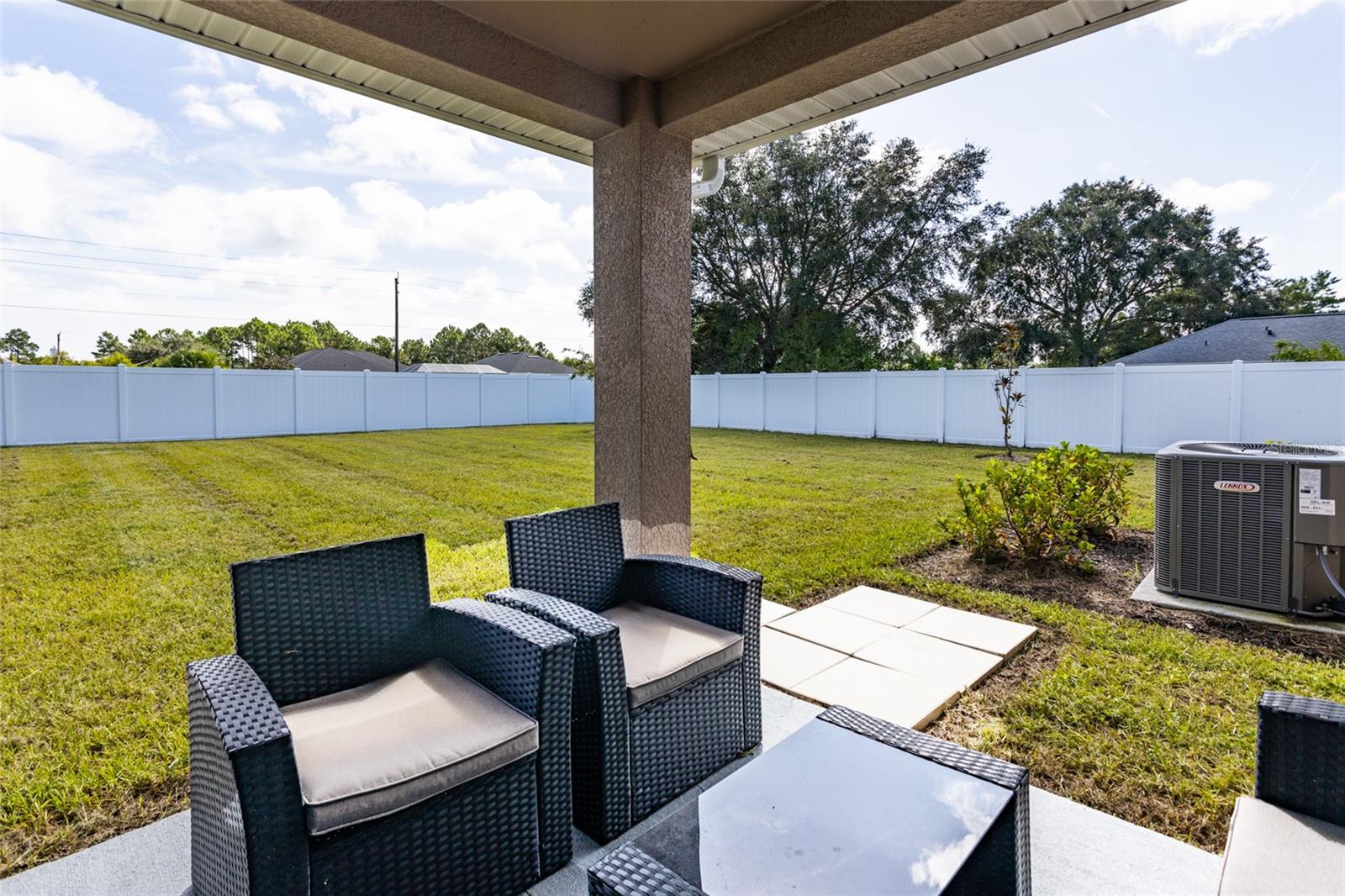 Image 23 of 31 For 43 Freeland Lane