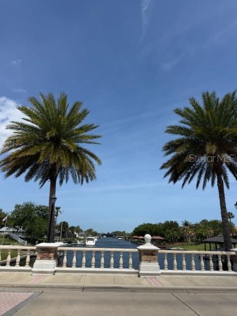 Image 8 of 9 For 75 Old Oak Drive S