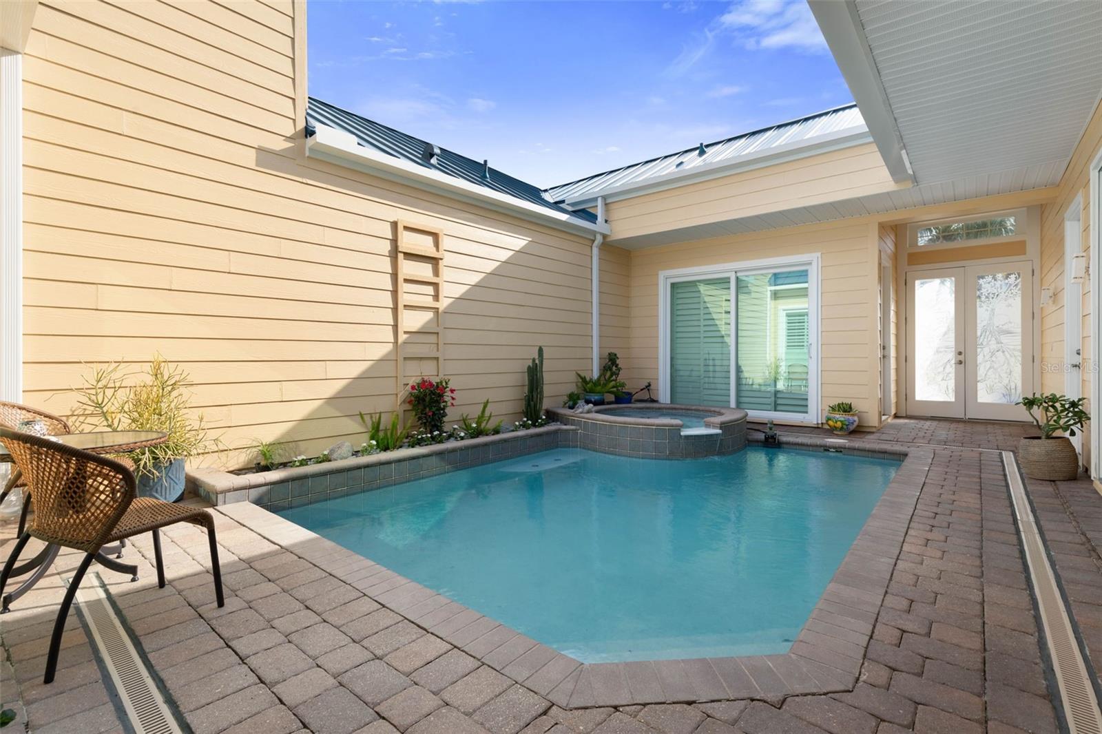 Image 4 of 98 For 4642 Riverwalk Village Court
