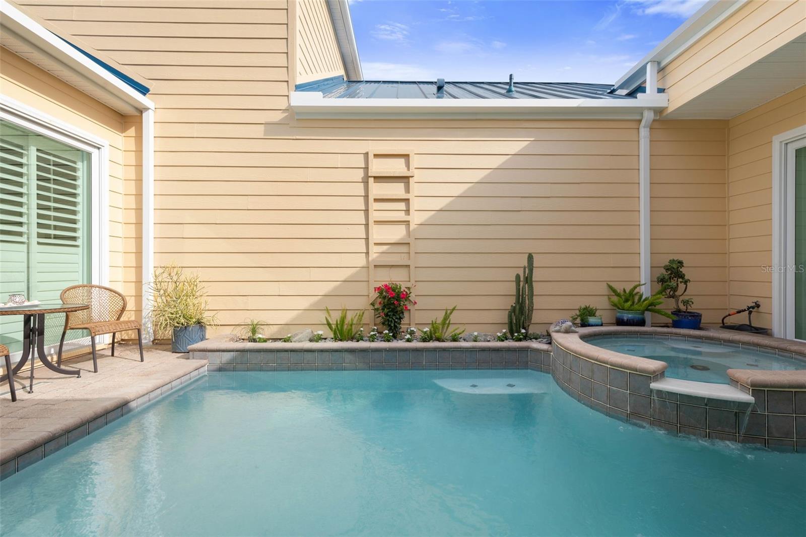 Image 8 of 98 For 4642 Riverwalk Village Court