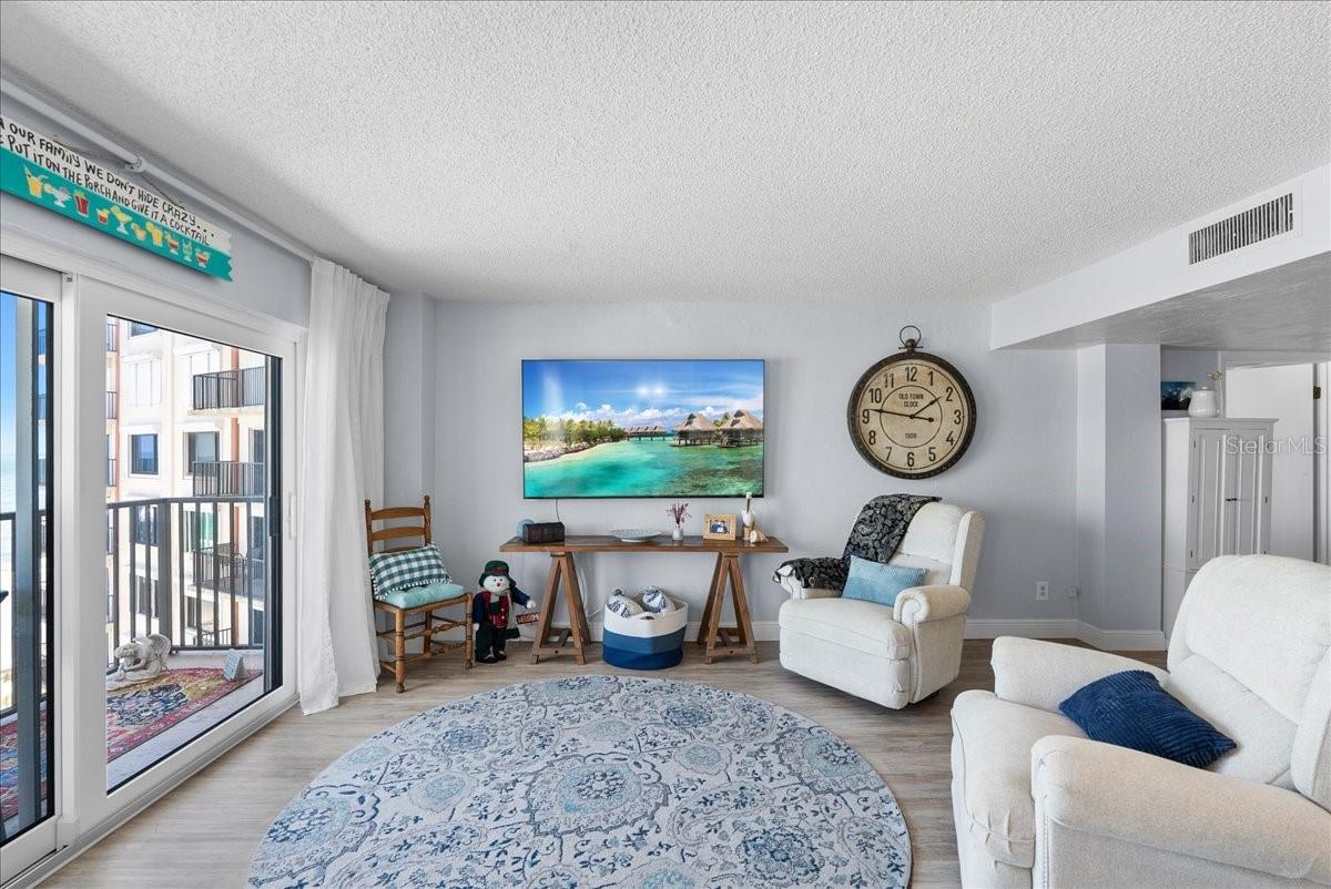 Image 6 of 49 For 3600 Ocean Shore Boulevard 712