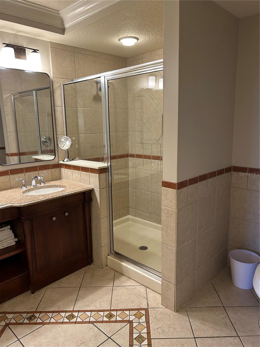 Image 18 of 35 For 200 Ocean Crest Dr  233