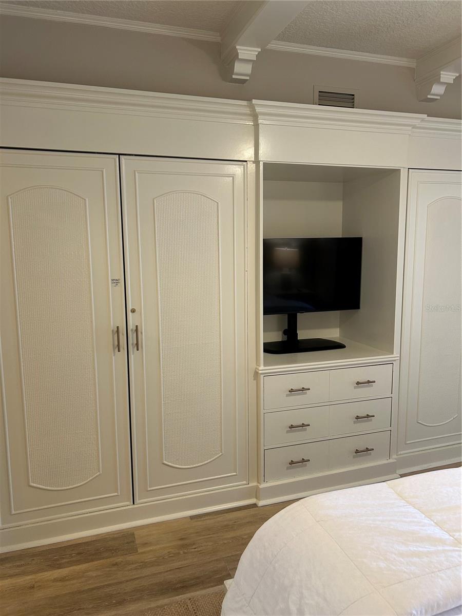 Image 8 of 35 For 200 Ocean Crest Dr  233