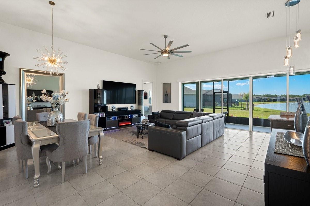 Image 10 of 84 For 260 Fuchsia Street