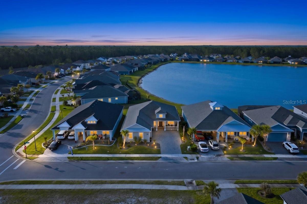 Image 3 of 84 For 260 Fuchsia Street