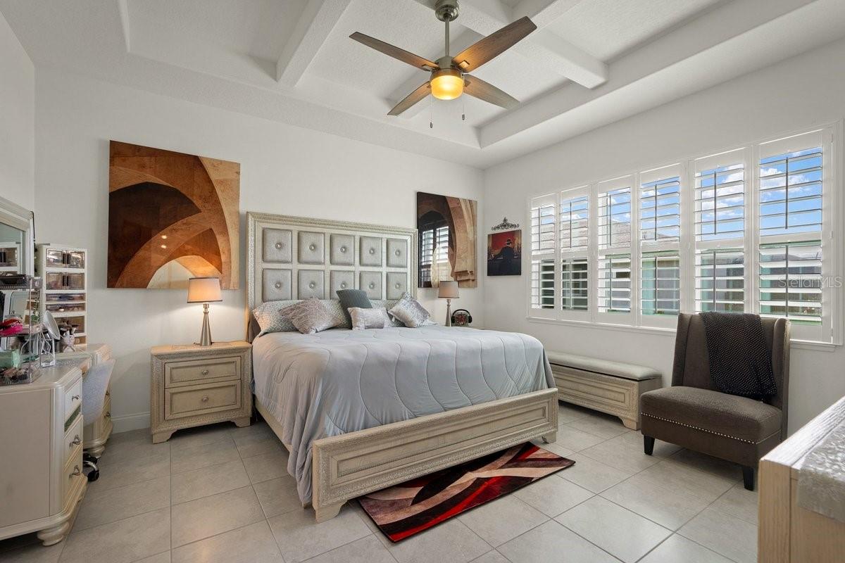 Image 32 of 84 For 260 Fuchsia Street