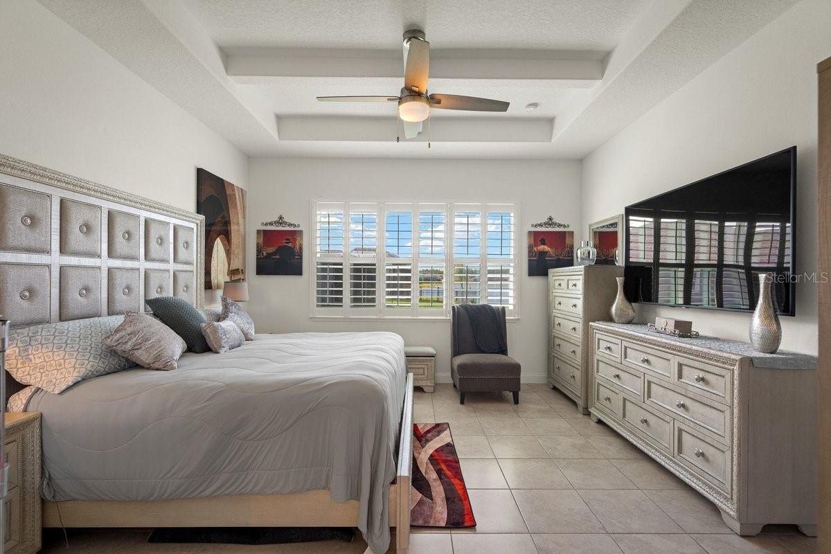 Image 34 of 84 For 260 Fuchsia Street