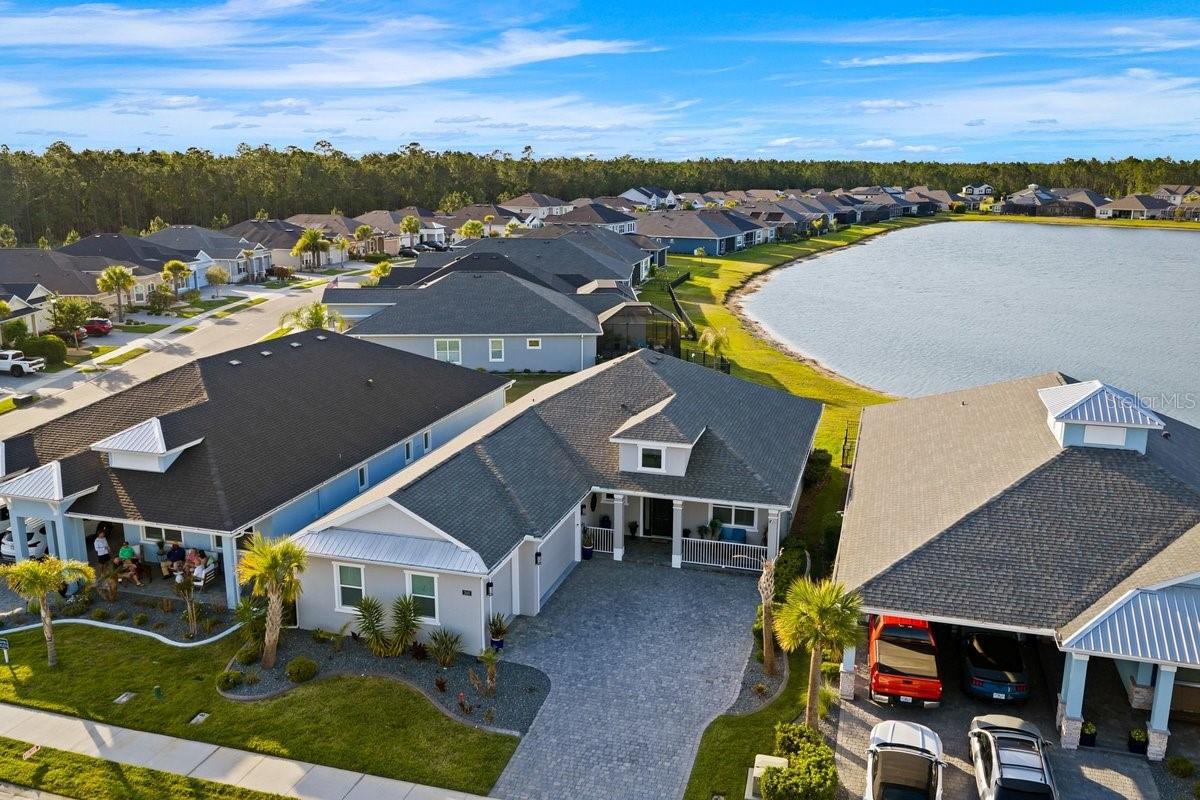 Image 52 of 84 For 260 Fuchsia Street