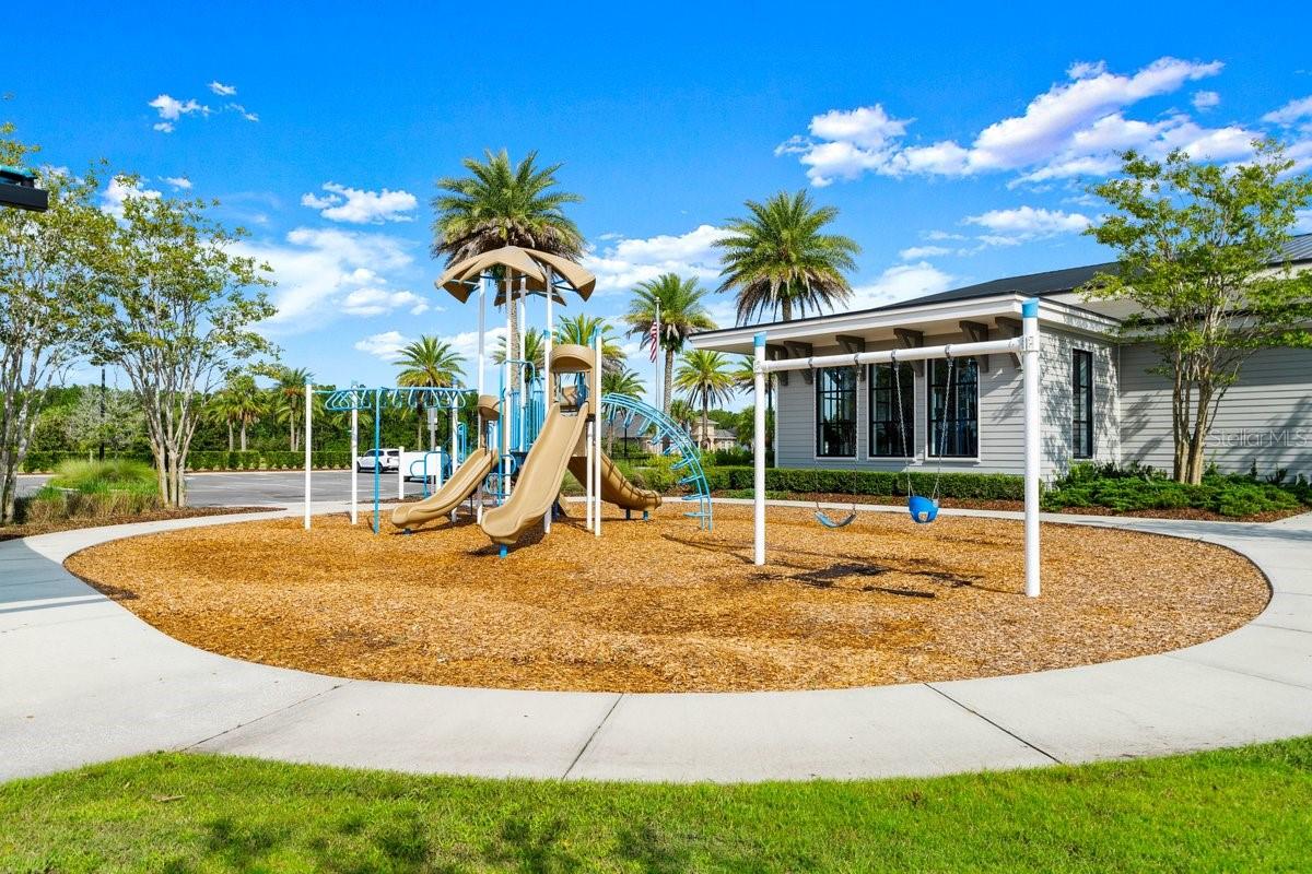 Image 71 of 84 For 260 Fuchsia Street