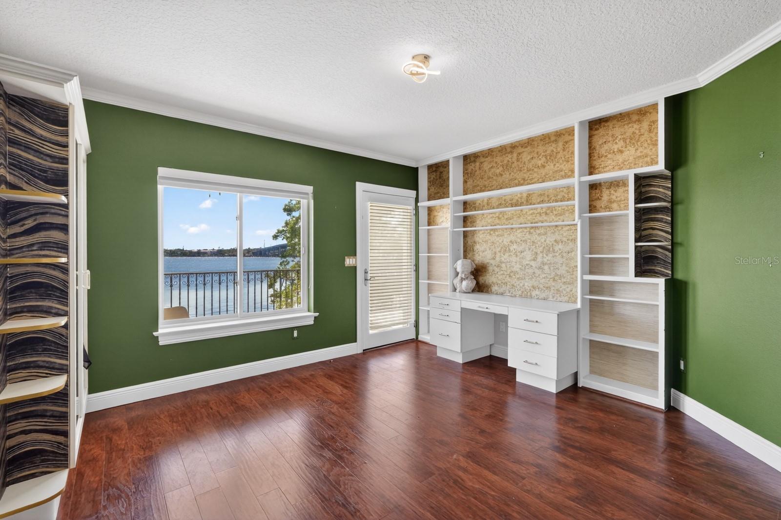 Image 47 of 68 For 70 Riverside Drive