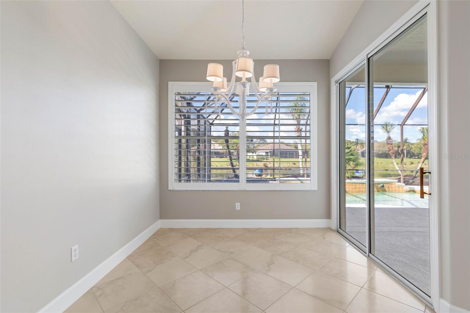 Image 16 of 100 For 37 Waterview Drive