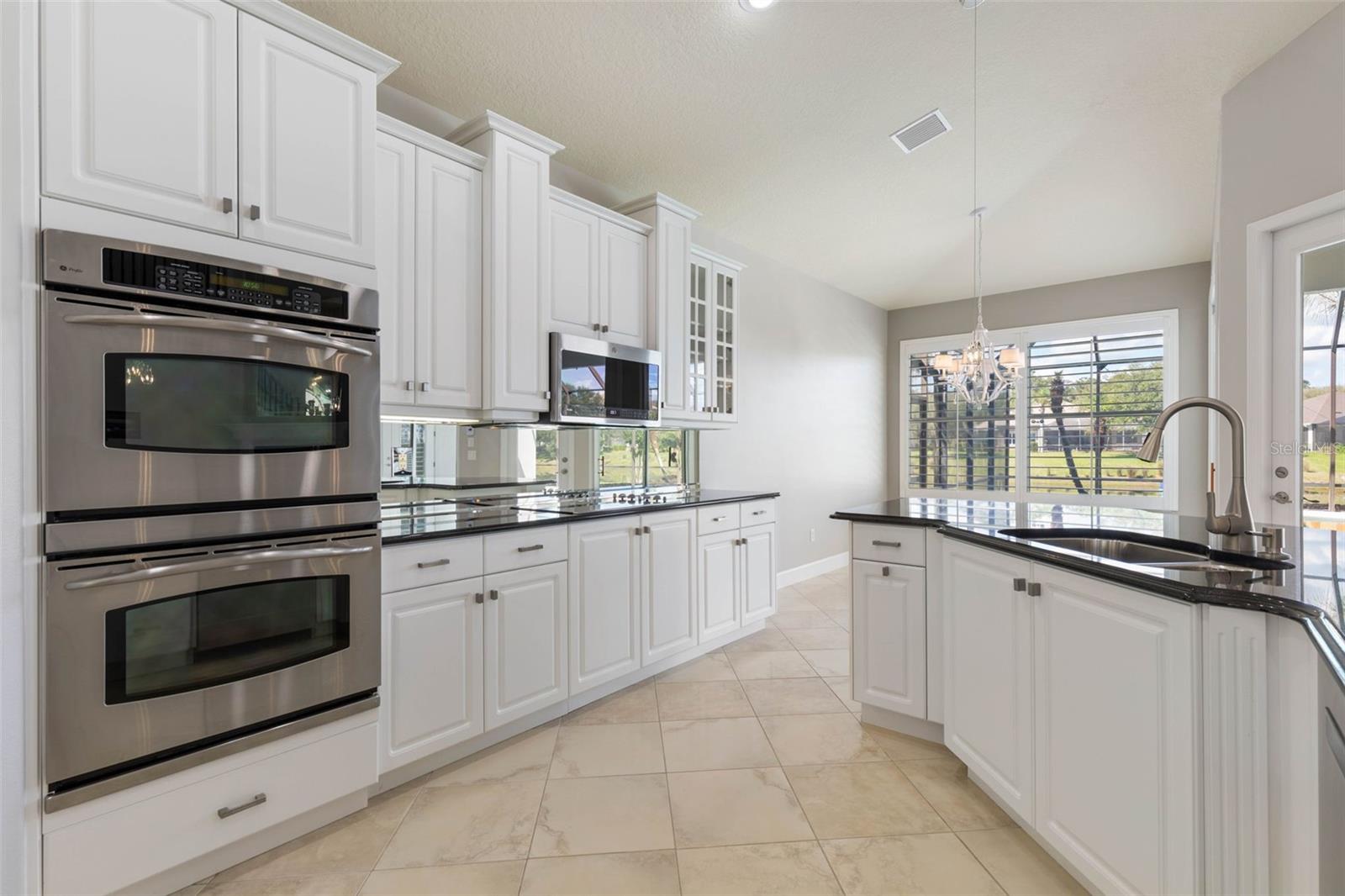 Image 17 of 100 For 37 Waterview Drive