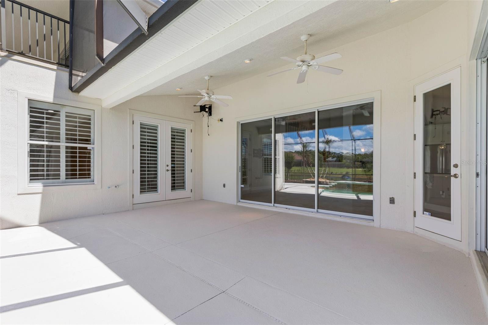 Image 25 of 100 For 37 Waterview Drive