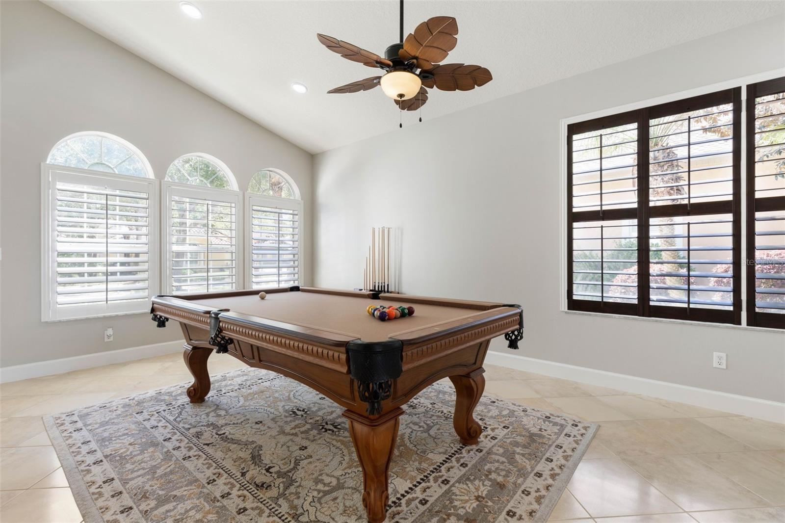 Image 26 of 100 For 37 Waterview Drive