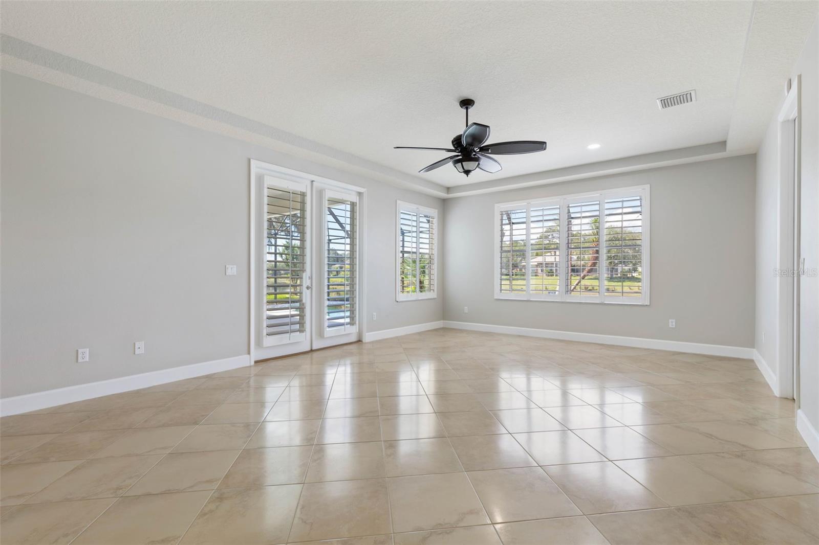 Image 39 of 100 For 37 Waterview Drive