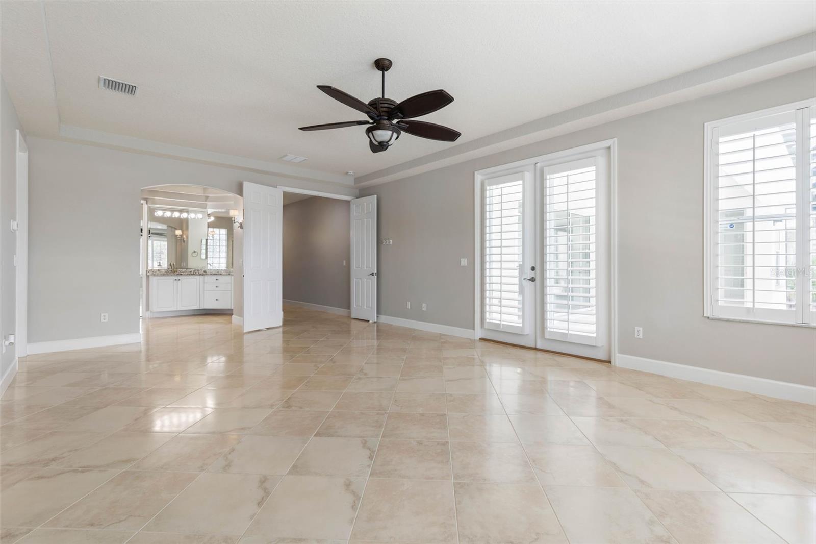 Image 43 of 100 For 37 Waterview Drive