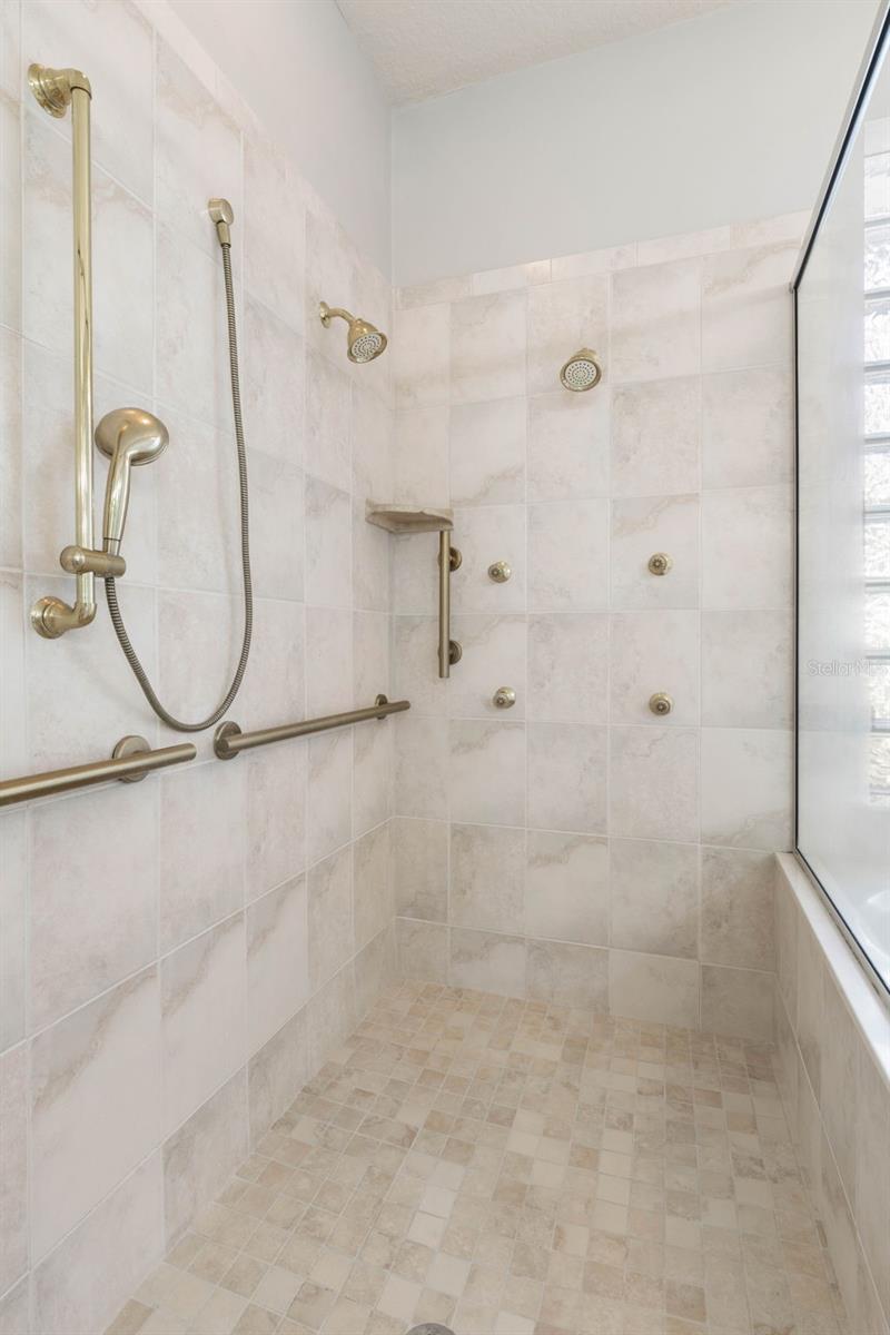 Image 48 of 100 For 37 Waterview Drive