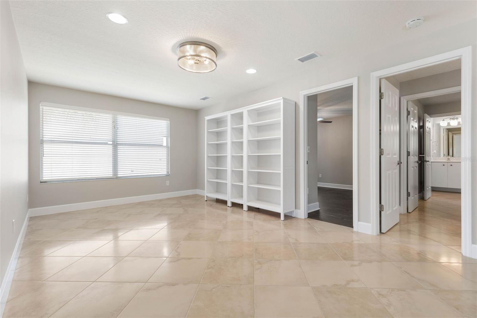 Image 52 of 100 For 37 Waterview Drive